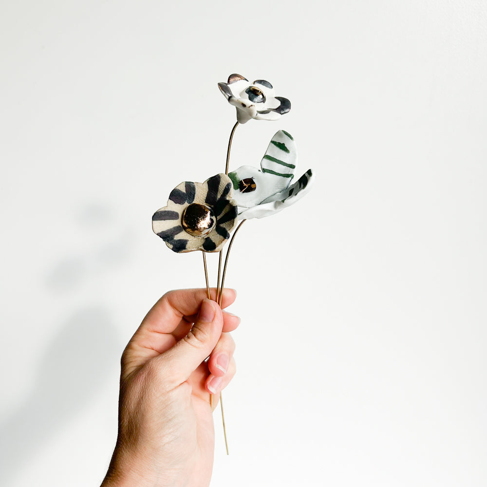 Porcelain flowers or butterflies on brass wire - 3