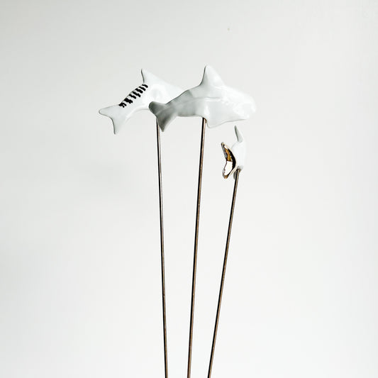 Porcelain Fish on brass wire - 3