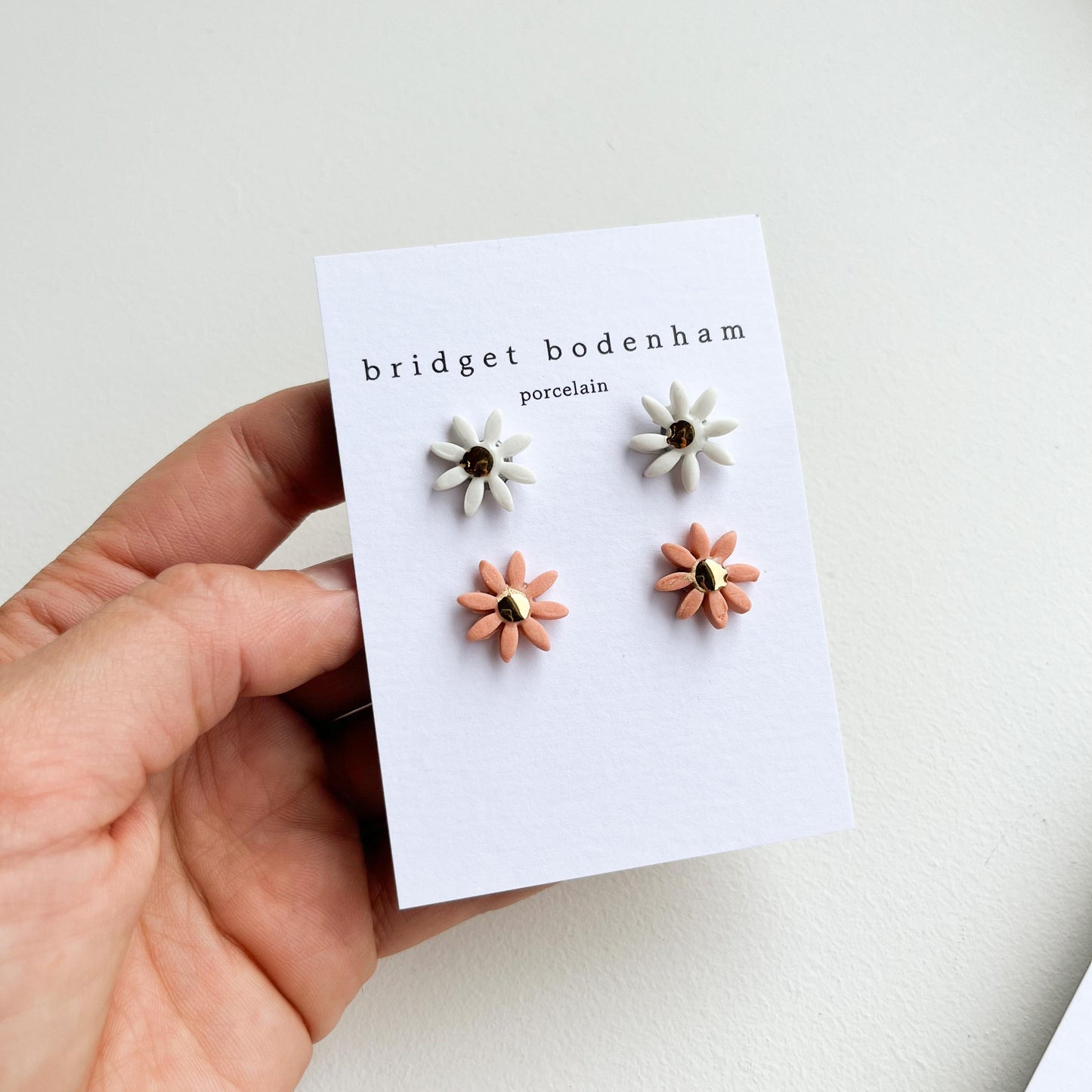 DOUBLE DAISY white and orange | Earring stud Pair