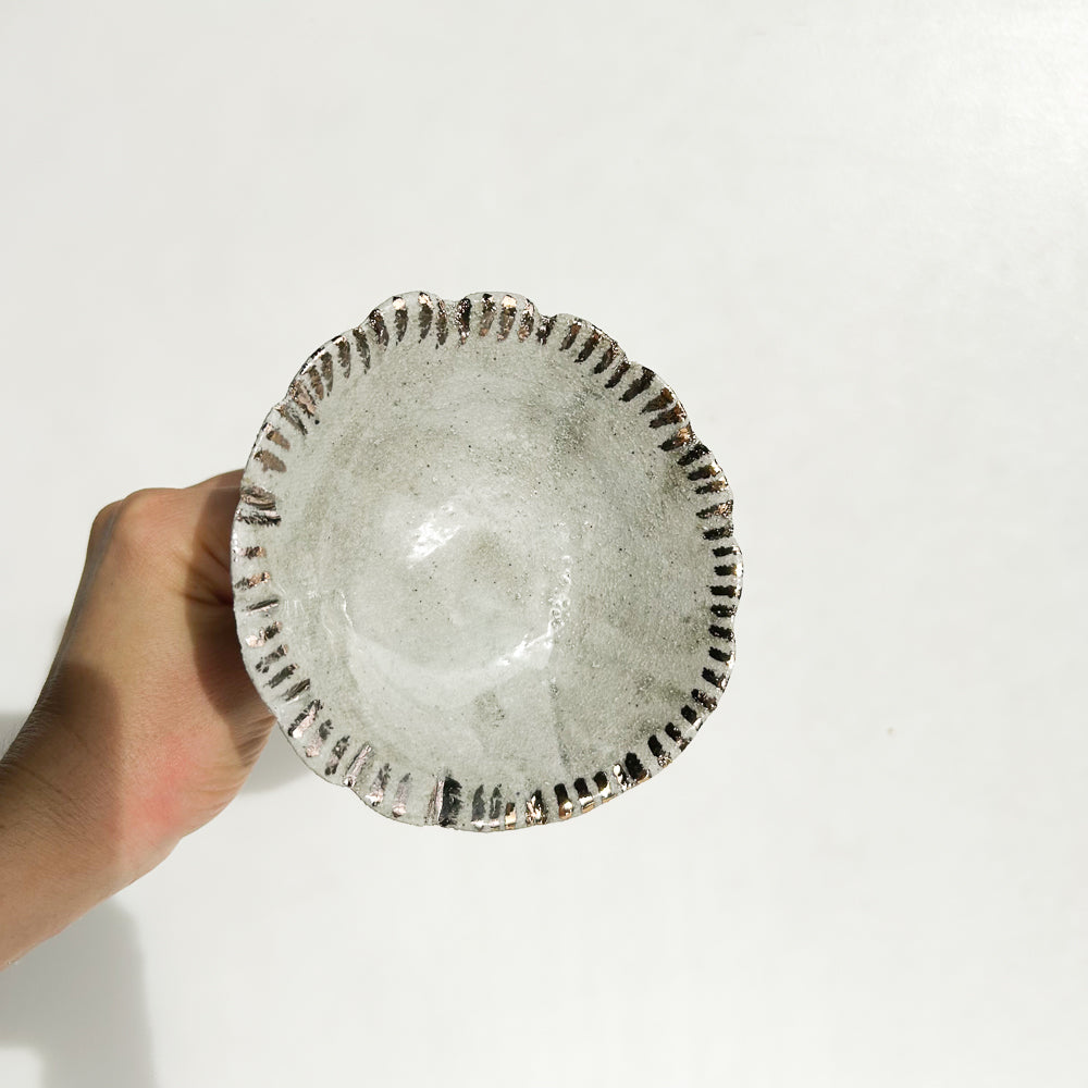 Single Flower Bee Bowl