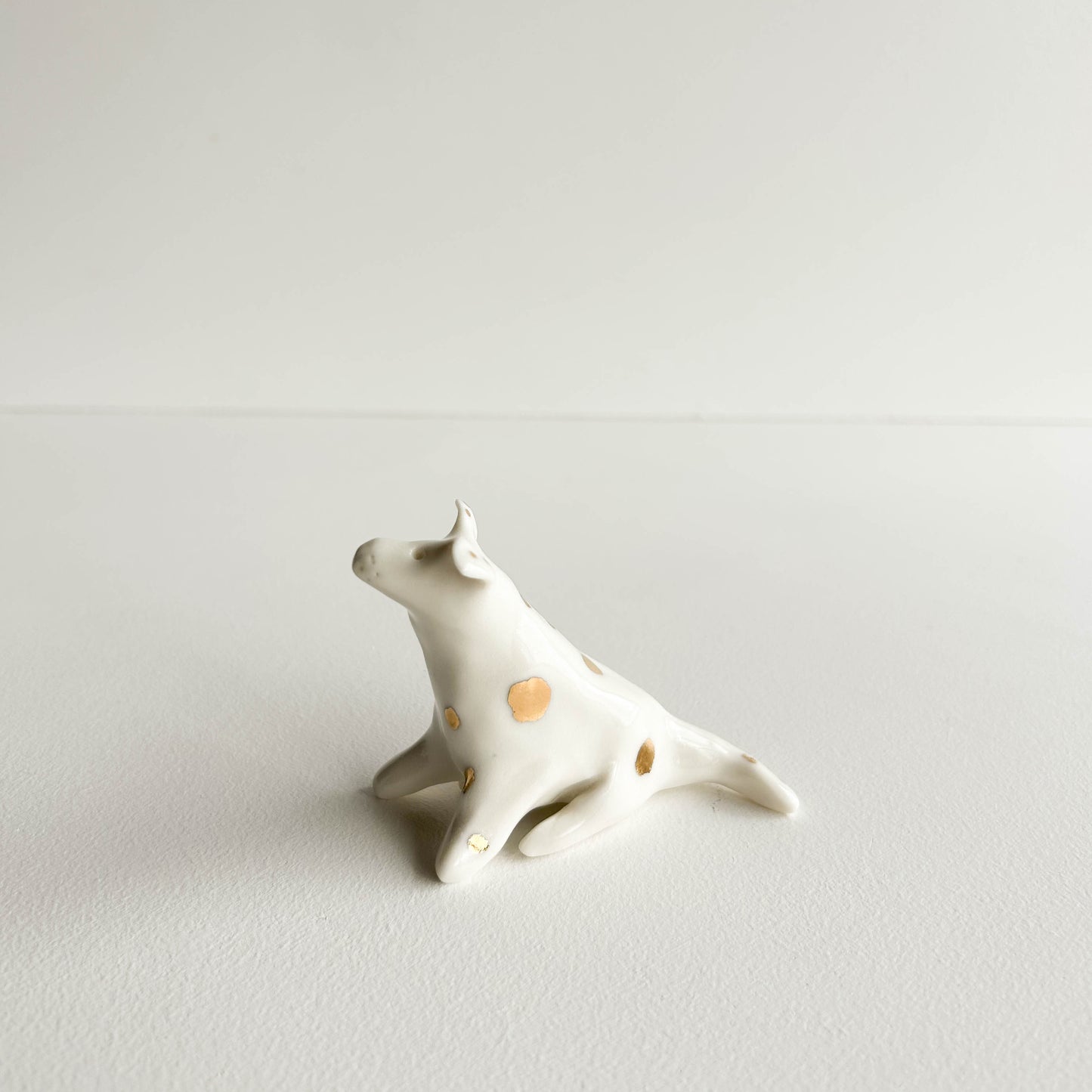 Porcelain DOG