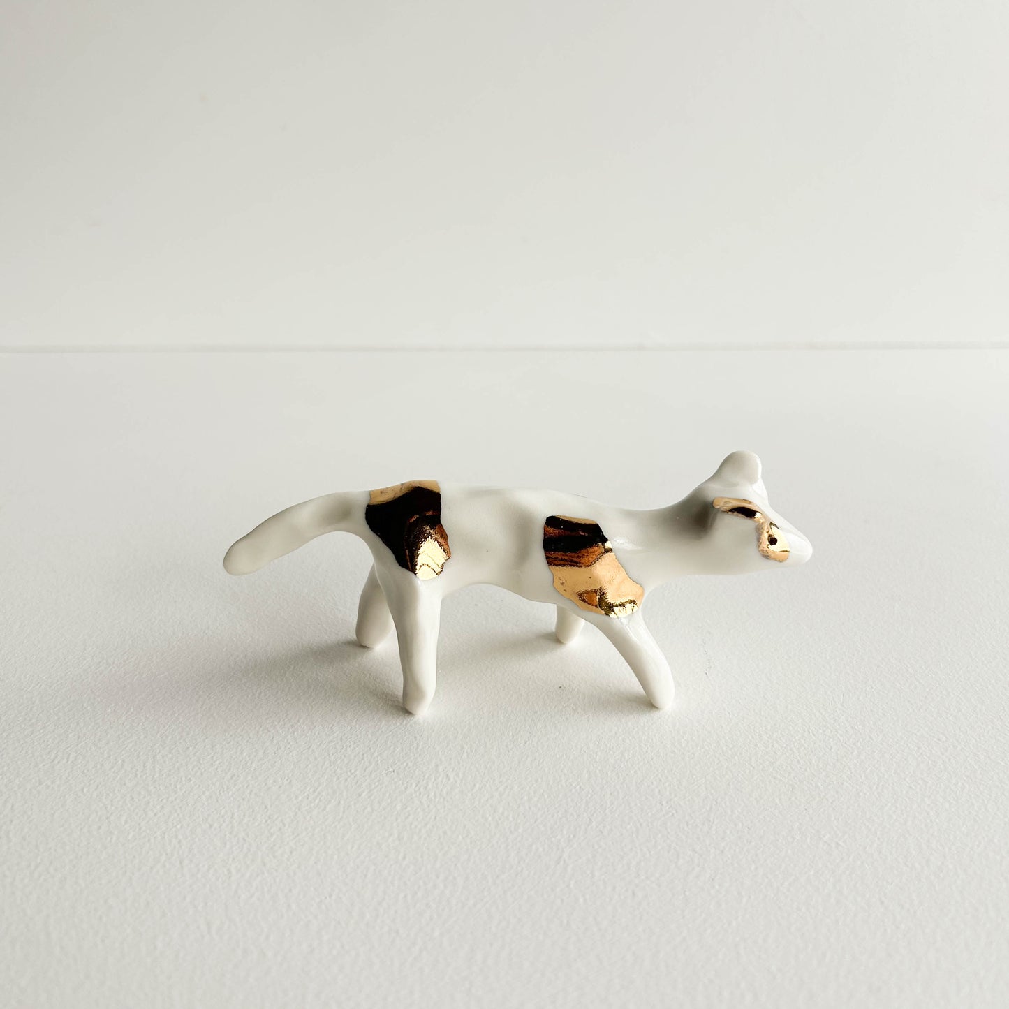 Porcelain DOG