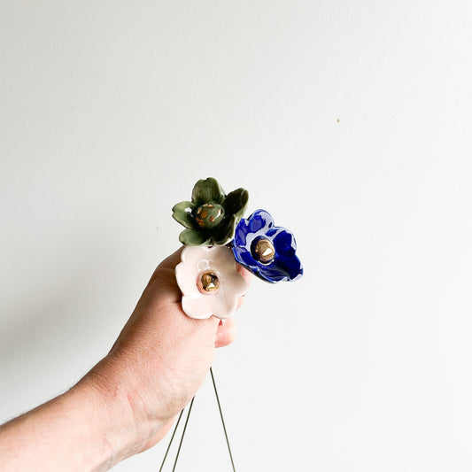 Porcelain flowers on brass wire - 3