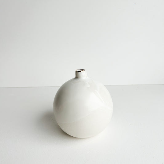 Orb vase | Stoneware vase GOLD